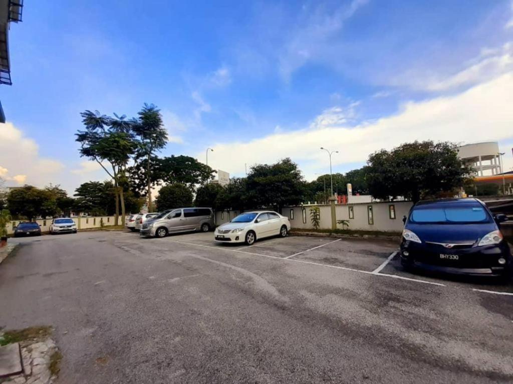 Le Garden Hotel Kota Kemuning שאה אלאם מראה חיצוני תמונה